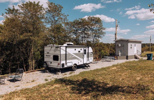 Williamstown RV Rental | Peaceful Glamping in charming Williamstown by Ark Encounter