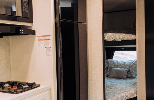 Williamstown RV Rental | Peaceful Glamping in charming Williamstown by Ark Encounter
