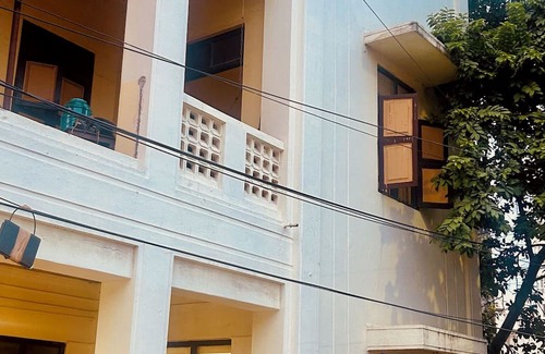 Egmore House | Harleys House - A Vintage Retreat in centre of Chennai offers a spacious house
