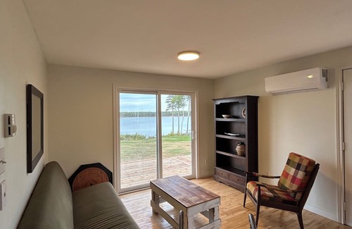 Cardigan House | Cottage on the Cardigan River
