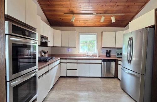 Kent Narrows House | The Cove at Heron Point - 2 Acre Serene Waterfront Escape at Kent Narrows