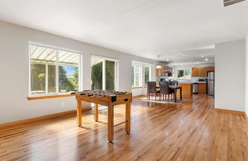 Kent House | Spacious 5-bedroom house in charming Kent with AC
