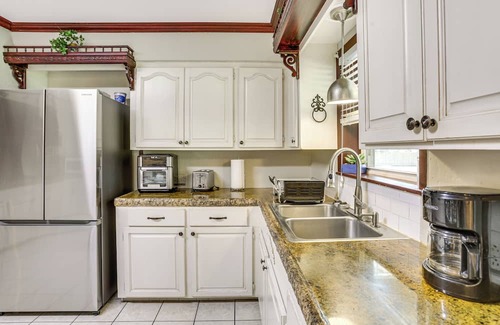 Chauvin House | Fish & Explore: Serene Home on Bayou Petit Caillou