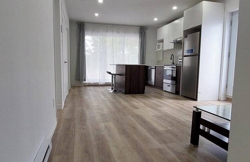 McMasterville Apartment | Spacious 2BR Apartment · Furnished · 31+ Nights