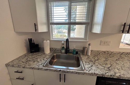 Rancho Cucamonga Condo | Sleek 1-bedroom condo in northern Rancho Cucamonga. Newly remodeled