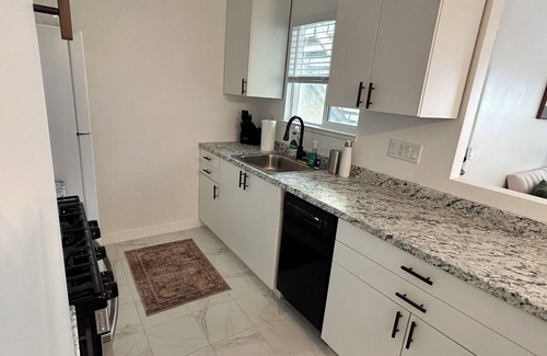 Rancho Cucamonga Condo | Sleek 1-bedroom condo in northern Rancho Cucamonga. Newly remodeled
