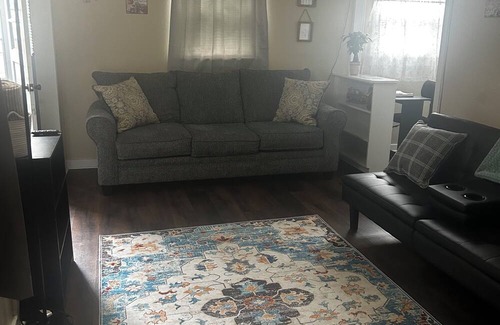 Pierre House | Charming 2-bedroom house in peaceful Pierre with AC