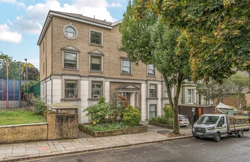 Swiss Cottage Apartment | Pass the Keys | Stylish Luxury Flat in Prestigious St John's Wood