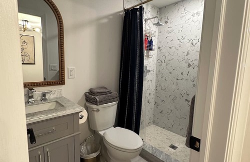 Stony Brook House | Newly renovated Private bedroom near Stony Brook University