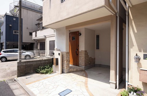 Kamiuma Apartment | Heart of Sangenjaya, Tokyo | 2 Stops to Shibuya
