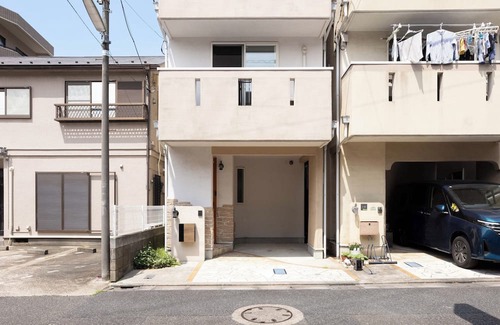 Kamiuma Apartment | Heart of Sangenjaya, Tokyo | 2 Stops to Shibuya