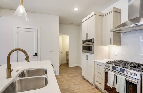 Weber County House | Hike & Ski: Townhome 8 Mi to Dtwn Ogden!
