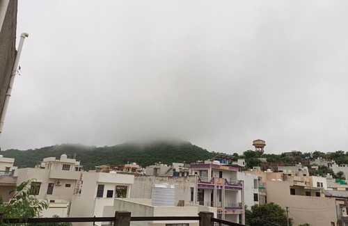 Bedla Apartment | Lovely 3-bedroom a hall and a modular kitchen apartment with AC in Udaipur