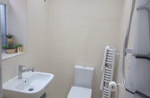 Manchester House | Cozy room in North Manchester. A hidden Gem! Close to Heaton Park & City Centre.