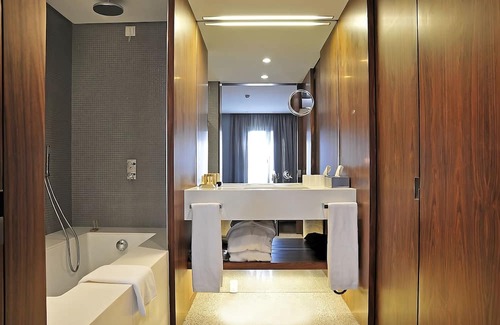Santo Antonio Hotel | Two Family-friendly Units with Full Kitchens, Pet-friendly, Relax at Altis Prime