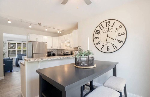 Port Austin Apartment | Stayin’ & Playin’ Cottage/Pet Friendly