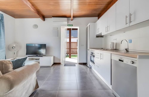 San Bartolome de Tirajana Apartment | Holiday Apartment 'Country House Near Fataga' with Balcony, Wi-Fi and Air Conditioning