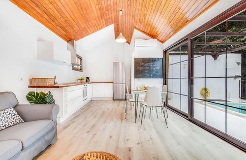 Ingenio House | Holiday Home 'A Modern Canarian House' with Wi-Fi and Air Conditioning