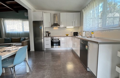 San Bartolome de Tirajana Apartment | Holiday Apartment 'Spacious Country House Near Fataga' with Balcony, Wi-Fi and Air Conditioning
