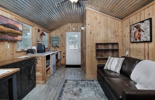 Centerville Apartment | Pixie's Porch Tiny Home