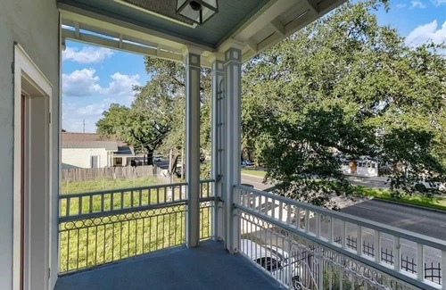 Milan House | Spacious Full Duplex 8 Bedrooms for 20
