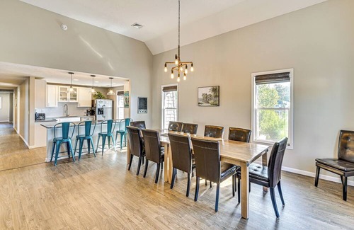 Culver House | Walk to Lake: Historic Family Apartment in Culver!