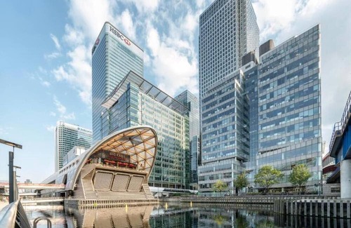 Canning Town South Apartment | Large 1 Bedroom Apartment in Canning Town close to 02 Arena, Canary Wharf