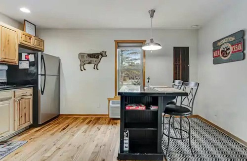 New Lisbon Cabin | Romantic Luxe cabin in beautiful New Lisbon