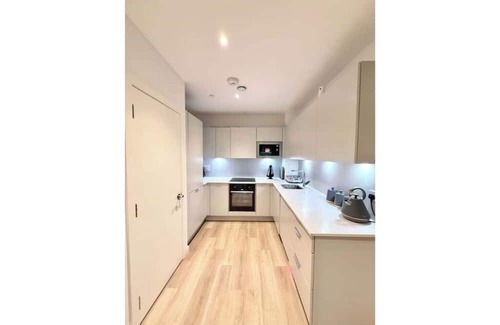 East Ham Apartment | Affordable Stays