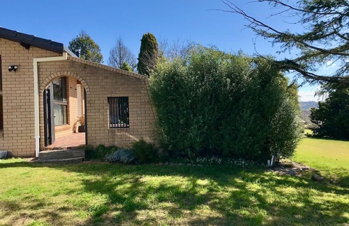Tenterfield House | Spacious Family Retreat on the edge of Tenterfield