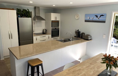 Whakatane House | Private Coastal Sanctuary, 100m from the beach