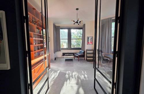 Leyton House | Modern 3BD Garden Home, Leyton