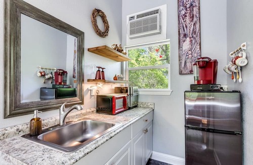 Weatherford House | Tiny Harvest House