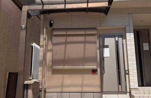Minami House | Cozy House Namba Osaka Namiami neighborhood, quiet, located in the center of Osaka Namiami, with a car park in one of the independent residences.