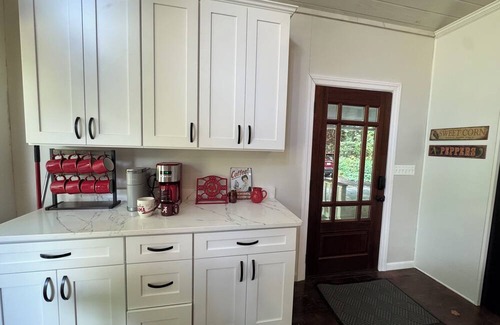 Duncanville House | Legends Lodge: A woodland retreat near University of Alabama!