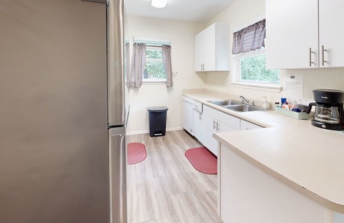 New Braunfels House | River Road Escapes