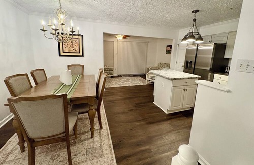 Elkton House | Room #2 in Elkton, MD – Easy Access to I-95