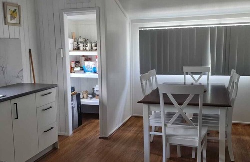 Pialba House | Barefoot Bliss - 4 bedroom home away from home