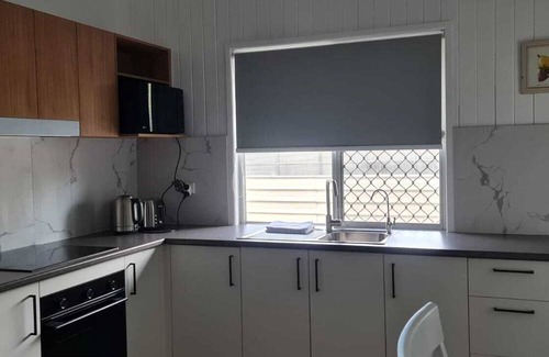 Pialba House | Barefoot Bliss - 4 bedroom home away from home