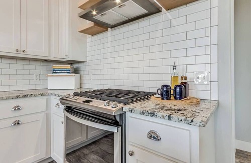 Eufaula House | Shore Enough | Carlton Landing Lakeview, Up to 18