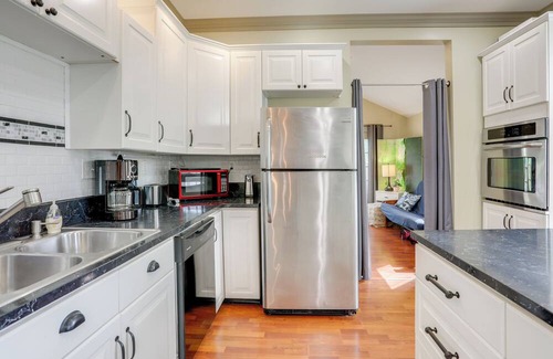 Franklin House | Historic Home on French Creek - 2 Blocks to Dtwn