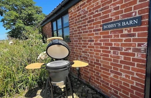 Farningham House | Cosy family friendly barn near Southwold