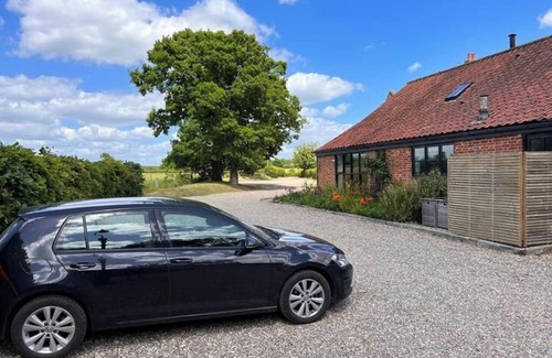 Farningham House | Cosy family friendly barn near Southwold