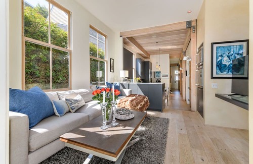 Buena Vista House | Architectural Luxury w/Views, Walkable & Central
