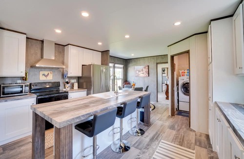 Hawley House | Peaceful Countryside Home w/Yard in Hawley