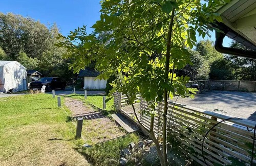 Torslanda Apartment | Workers 5BR - 2 Bath - Volvo - Parking lot - All-inclusive
