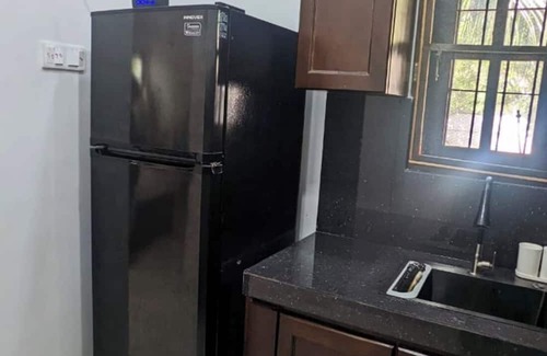 Dalupotha Apartment | 1-Bedroom House with Veranda and Free Parking
