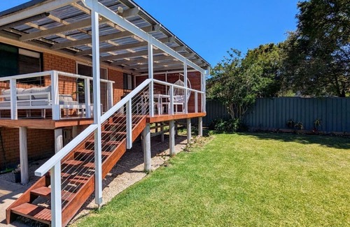 Vincentia Cottage | Charming Coastal Cottage Retreat