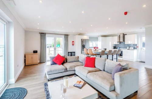 Althorne Cottage | 5 bedroom accommodation in Althorne