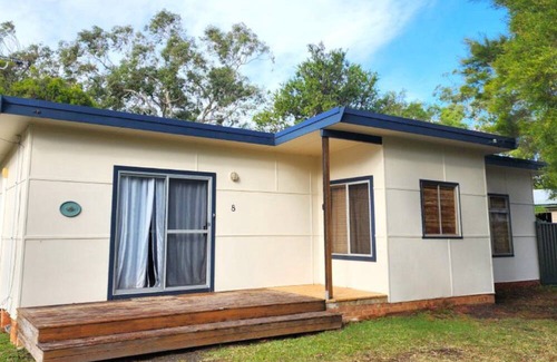 Cudmirrah House | Waratah Cottage Cudmirrah